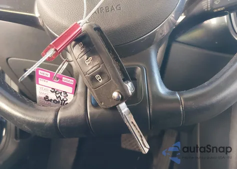 2013 Volkswagen Beetle 2.5L из США, поврежденный, VIN 3VWJX7AT4DM605849